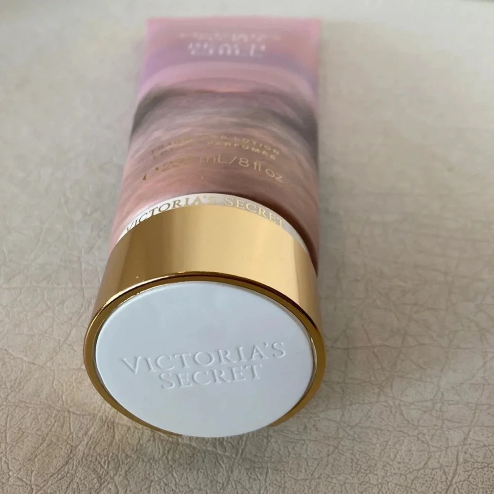 Victoria’s Secret Lotion “Beach Chill”